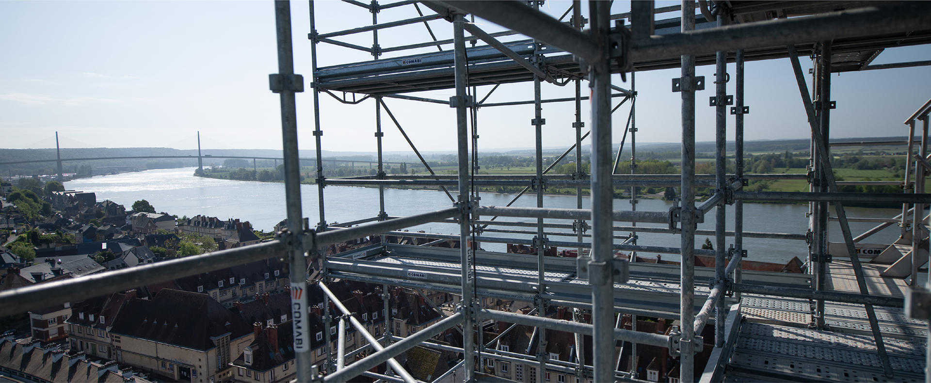 Fixed scaffolding, racks and stairways