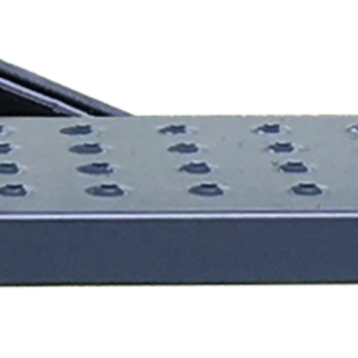 1 guardrail and two 112.5 x 20cm anti-slip platforms