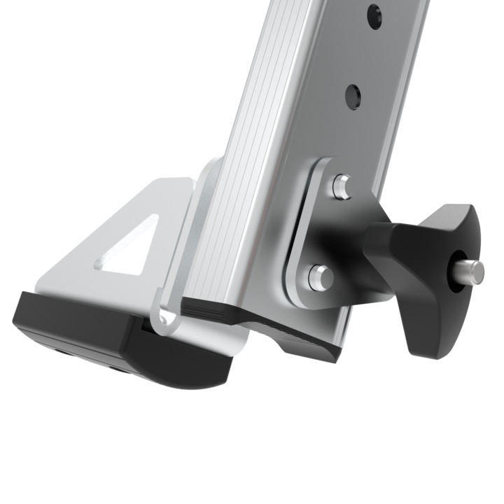 Non-slip inward footpads