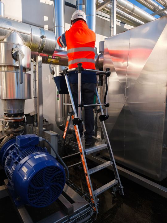 Editorial media