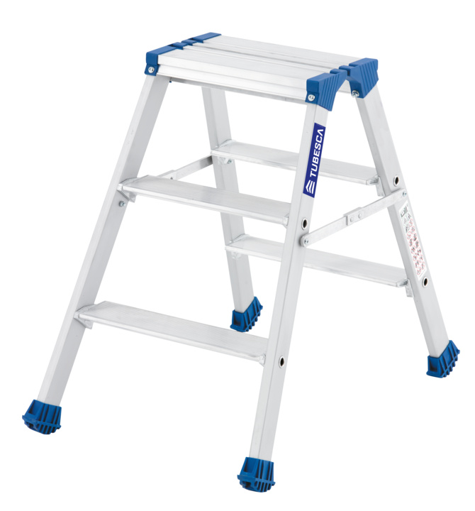 Double ladder for worksites