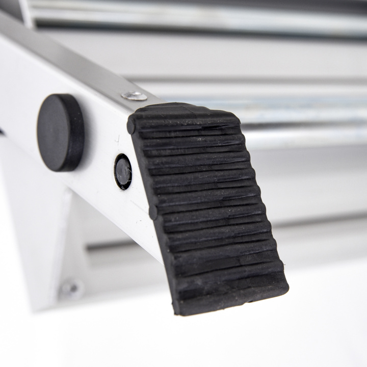 Grooved wheel clamp