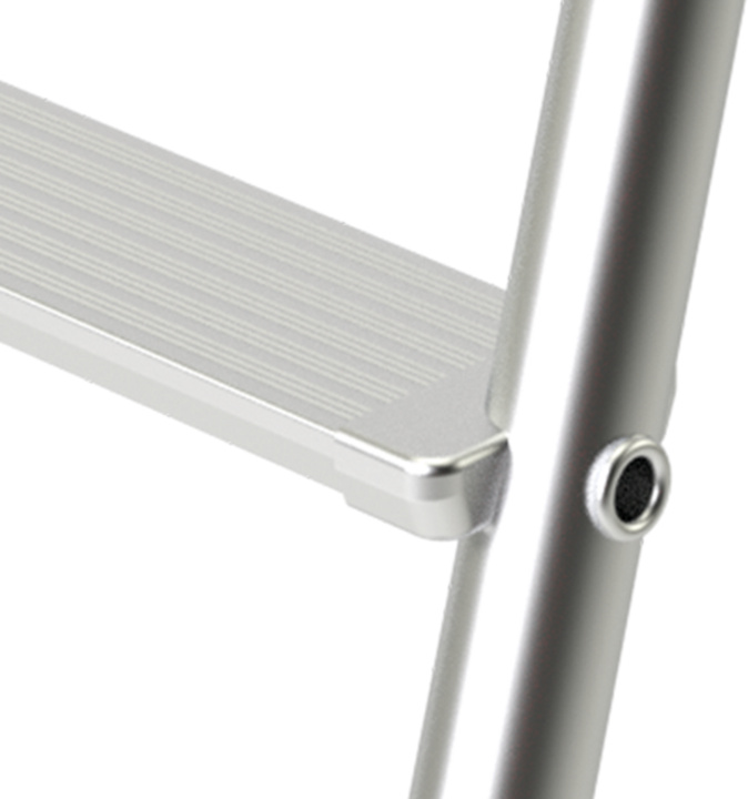 100mm steps with anti-rotation moulded aluminium end cap