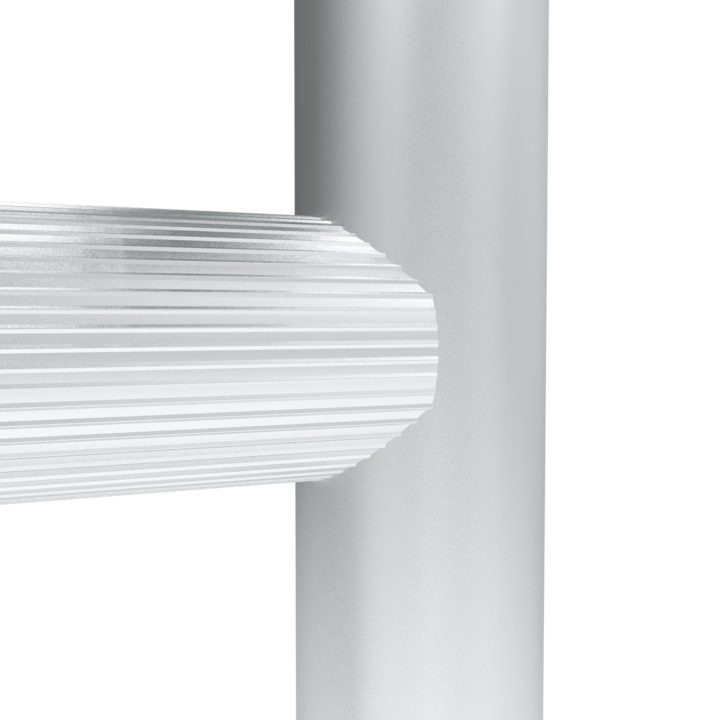 Estructura de aluminio soldado, montantes y escalones de Ø50 mm
