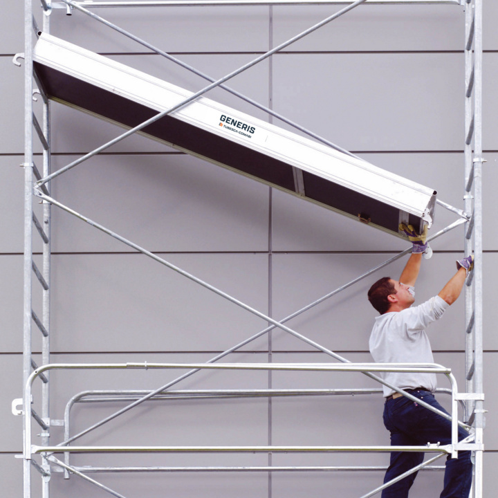 Handles for easy installation of platforms