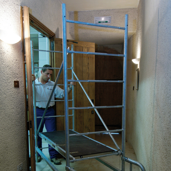 73cm doorway