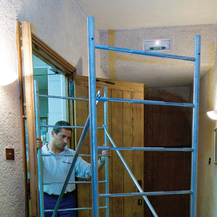 73cm doorway