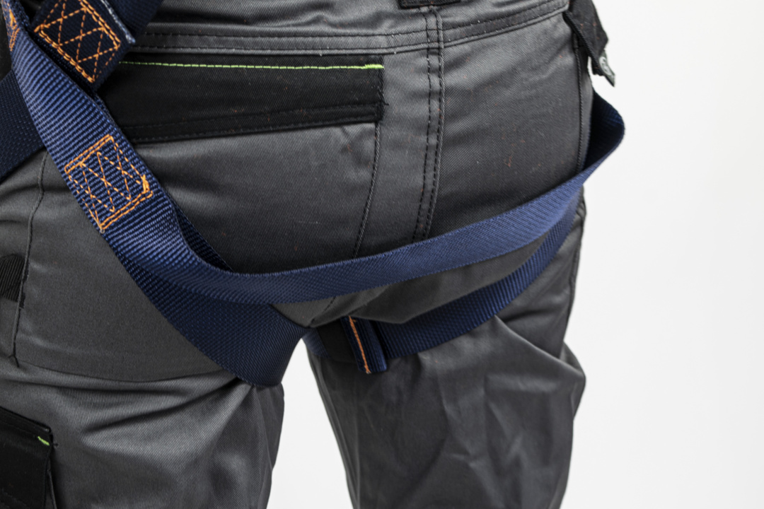 Sub-pelvic strap