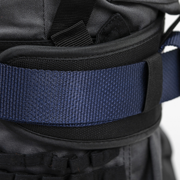 Padded reinforcement at the thighs