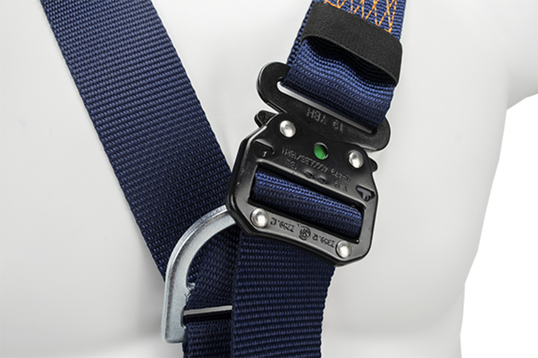 Automatic adjustment buckles (thorax, waist and thighs)
